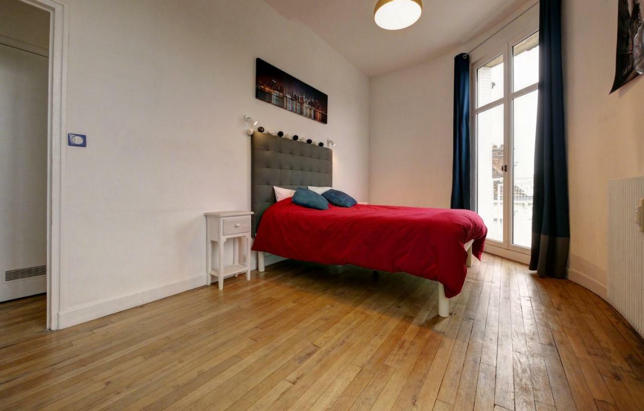Au Coeur De Ville Troyes Esterno foto