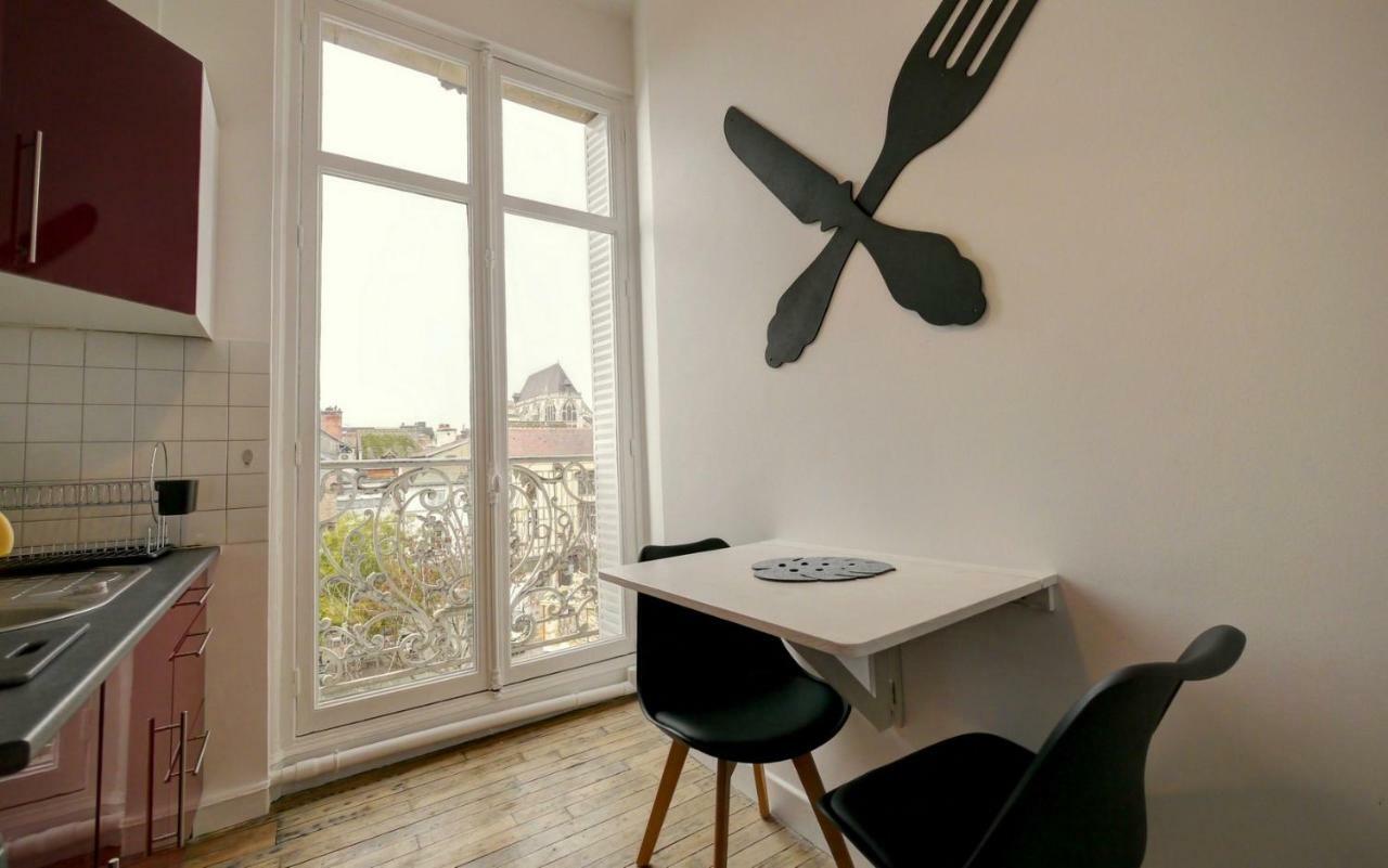 Au Coeur De Ville Troyes Esterno foto